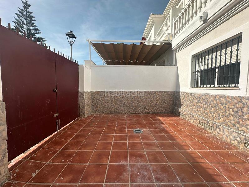 Foto 98b9e45e-1af7-49c2-bc02-1ffbd3188ac8. Casa adossada amb aparcament a Espartinas pueblo Espartinas