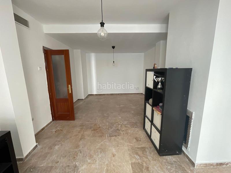 Foto a53e0b74-6ea0-4e60-baab-7994dde104cd. Maison jumelée avec parking dans Espartinas pueblo Espartinas