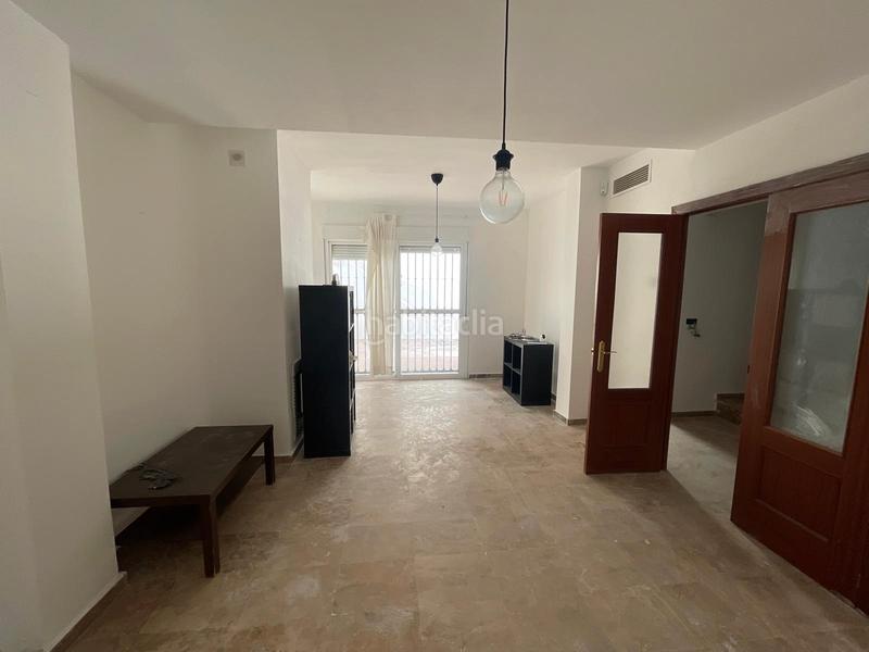 Foto d5dcb98e-3566-43c7-a50c-941d59ca3637. Maison jumelée avec parking dans Espartinas pueblo Espartinas