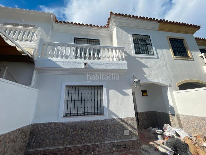 Foto ef15bd8e-5583-4cf2-a548-c908afb8a567. Maison jumelée avec parking dans Espartinas pueblo Espartinas