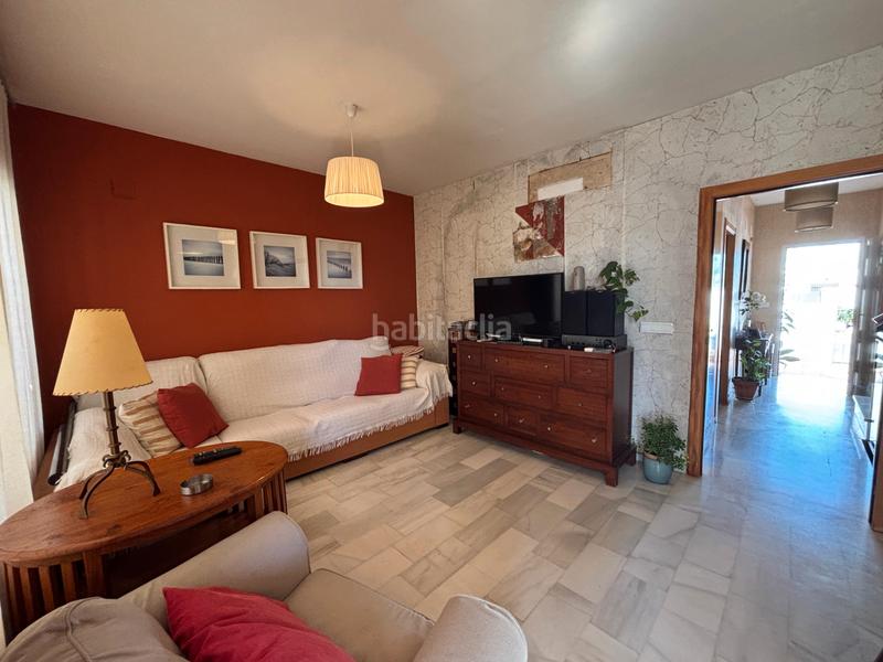 Foto 8cd66837-c645-4962-88a9-4e86df1fb6eb. Casa pareada magnifico pareado en venta en huevar en Huévar