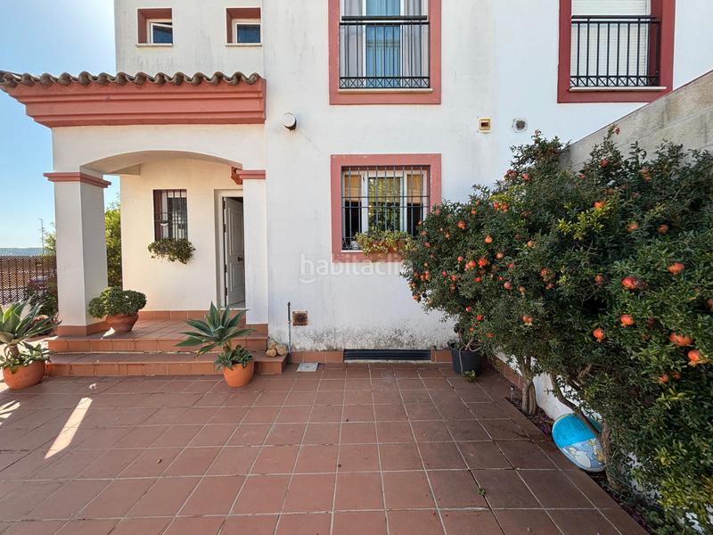 Foto 91e69ed3-6da3-4ea0-94ff-e8d8330f2b78. Casa pareada magnifico pareado en venta en huevar en Huévar