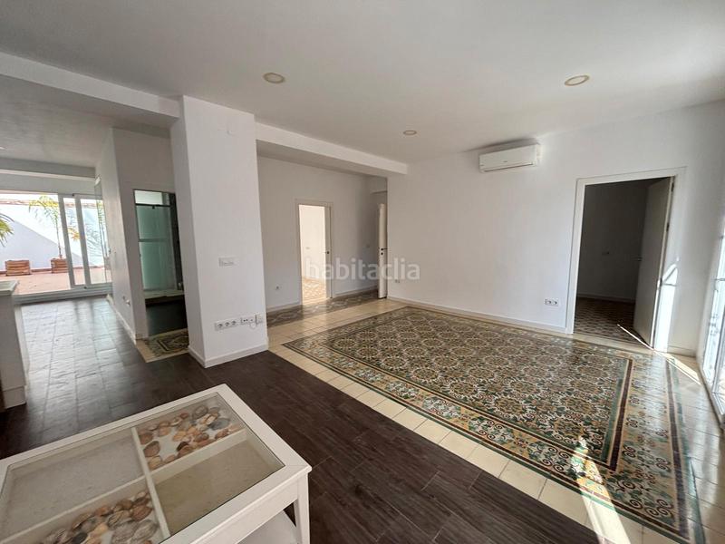 Foto 561eb2ea-b4eb-4ec0-8583-e037014cd49f. Etagenwohnung in La Buhaira Sevilla