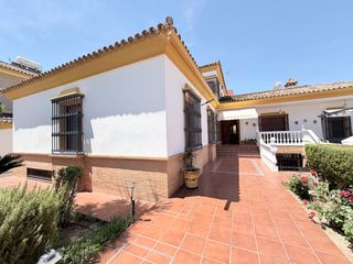 Xalet  Calle antonio p�rez. Magnifico chalet independiente con piscina