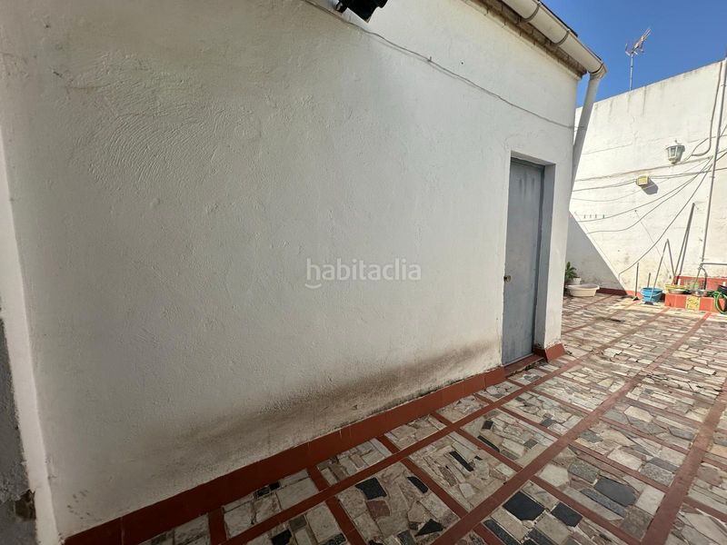 Foto 7f96ebe1-5c85-4552-ba34-6966c5f51991. Casa a Centro Bormujos