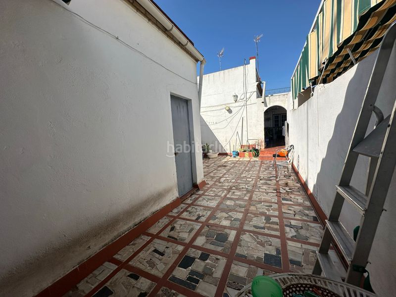Foto ebfe8a81-9c4b-4a33-98f6-8cce24b41fd9. Casa a Centro Bormujos