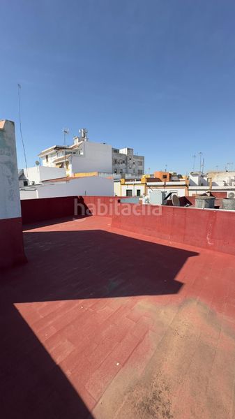 Foto 57ffb1d7-44e1-45a2-a060-65e59d3fff80. Casa a Centro Bormujos