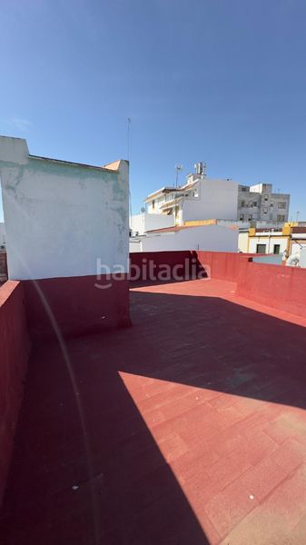 Foto 95ac07e8-5a13-41df-ac0e-fb46cc03de53. Casa a Centro Bormujos