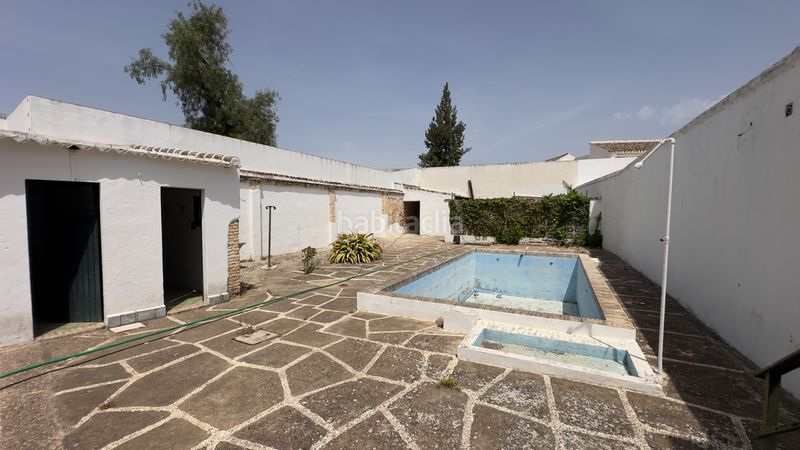 Foto 21f80b49-5522-44bb-9372-4c8cde44b24f. Casa amb aparcament piscina a Umbrete