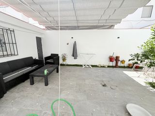 Casa adossada  Calle jamaica. Adosada en venta en zona de reina mercedes