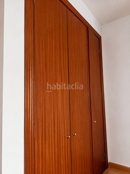 Foto 96a4e4a3-541a-4ee2-9962-284570ca0186. Casa aparellada amb aparcament a Salteras