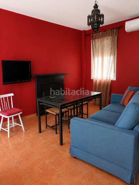 Foto 99d8e329-9b46-40a0-ad28-bb9cf2caf1d9. Casa aparellada amb aparcament a Salteras