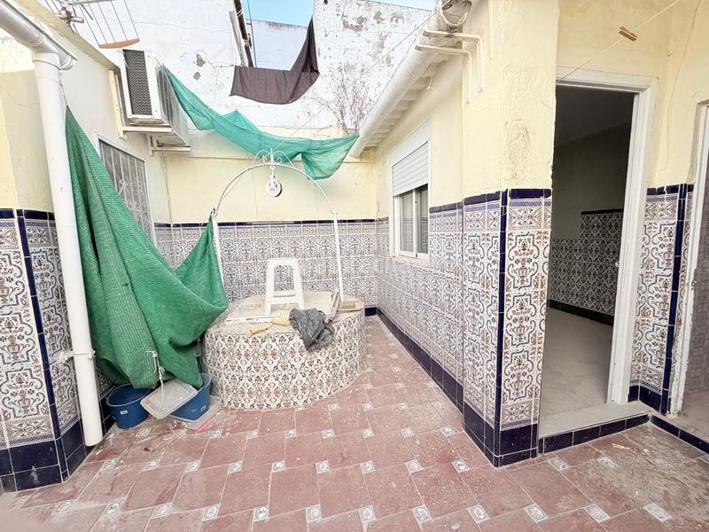 Foto 9217a296-8b29-42a3-a672-3867d46f51ec. Casa a Zona Universitaria Bormujos