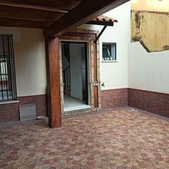 Location Maison jumelée à Avenida Juan Diego. Se alquila casa solo cocina amueblada