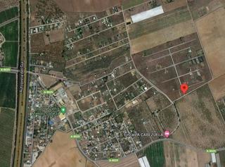 Propriété à Se-9023 53. Se vende parcela de 840m entre la carretera de los palacios a do