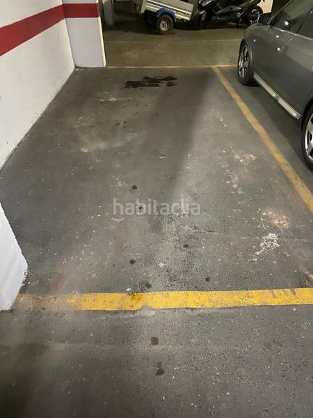 Foto c6d8b0a0-e562-4e58-8a9a-1ad005df95e2. Parking coche se vende conjunto de plazas de garajes en Bormujos