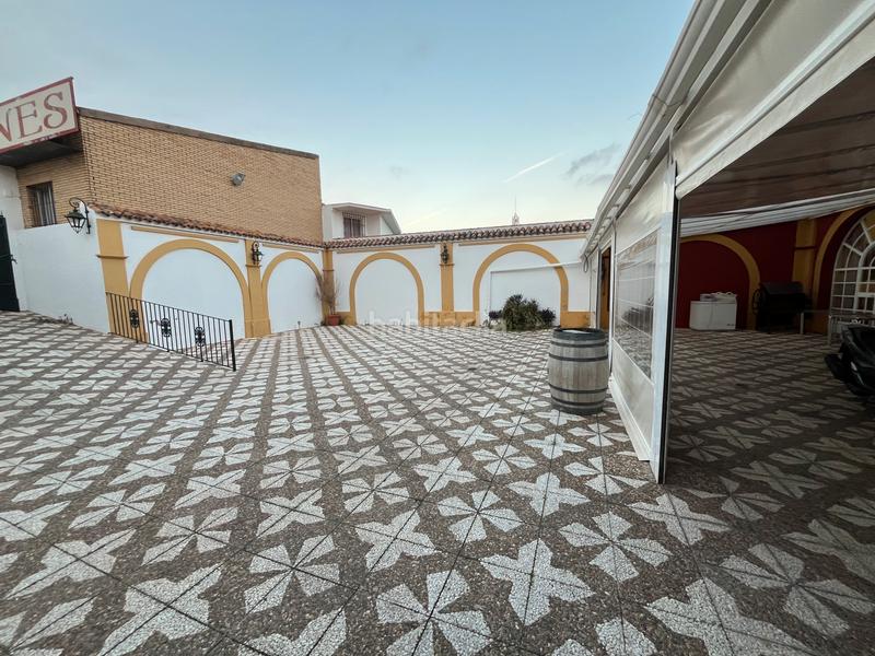 Foto 01ddf2c8-88d5-4eba-8489-e194d9477553. Local comercial se vende local en el Centro del pueblo en Bormujos