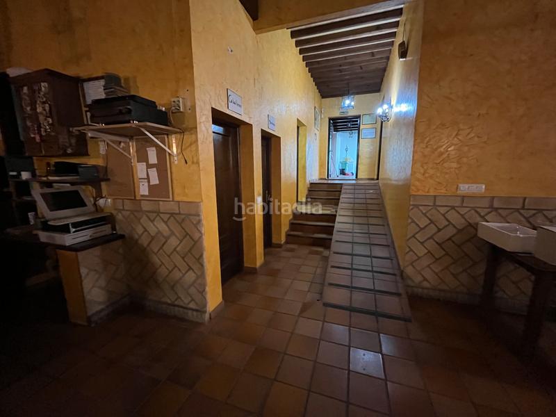 Foto 24430f38-7b19-4ebd-b460-bef3f4b50403. Local comercial se vende local en el Centro del pueblo en Bormujos
