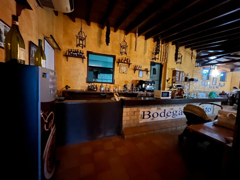 Foto 45591d41-1c57-4cb8-990d-b8cb76dea8a4. Local comercial se vende local en el Centro del pueblo en Bormujos