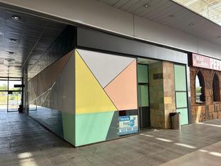 Locale commerciale in Avenida Juan Diego