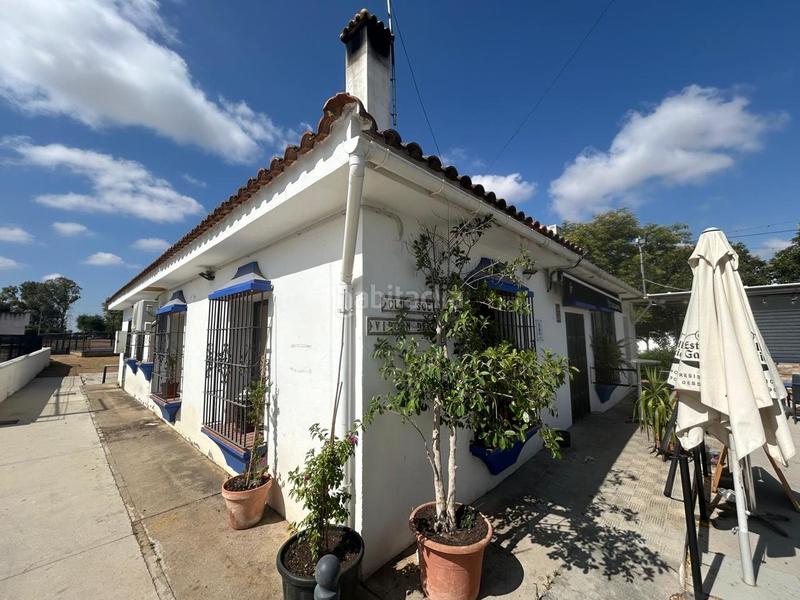 Foto f093203a-5c7b-4cc1-8430-8d69fe836ef6. Casa amb aparcament piscina a Oromana Alcalá de Guadaira