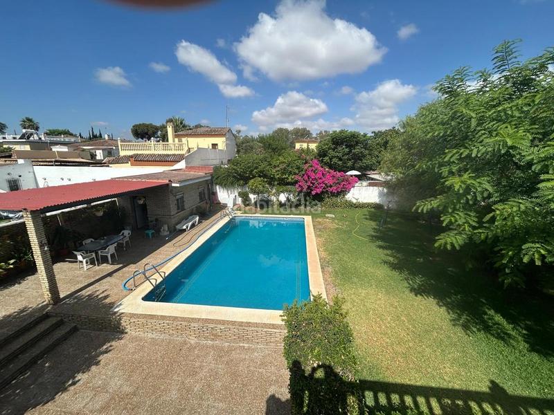 Foto f25abb82-b9a4-45d9-ab7b-6db323f78f27. Haus mit parking pool in Oromana Alcalá de Guadaira