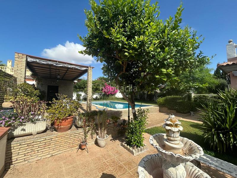 Foto 2015b164-f2bc-4265-89b0-1c88ae92dcd7. House with parking pool in Oromana Alcalá de Guadaira