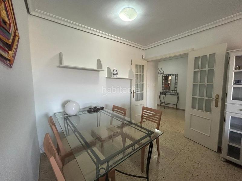 Foto b152e490-f705-4cd9-ba18-d83f93e11fd0. Alquiler piso en Centro Montequinto
