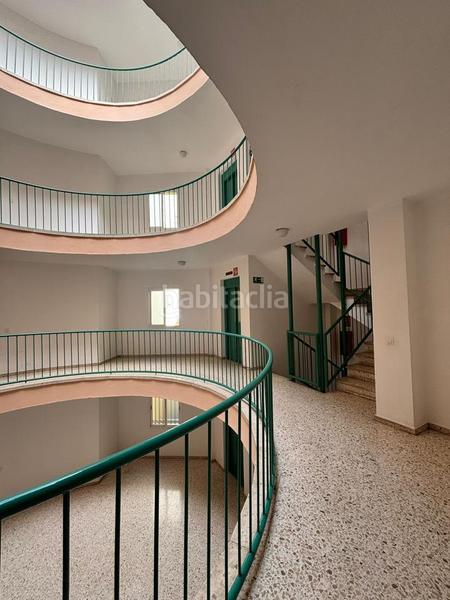 Foto 66a3ed0b-087e-41a4-9680-0bbe4e4a4268. Location appartement avec chauffage piscine dans Avenida de Europa Montequinto