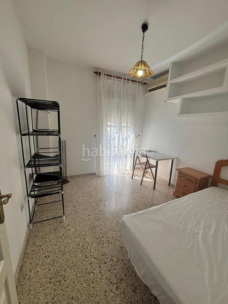 Foto c6e7be03-6d90-49f0-94d9-0073b17a4d15. Alquiler piso en Avenida de Europa Montequinto