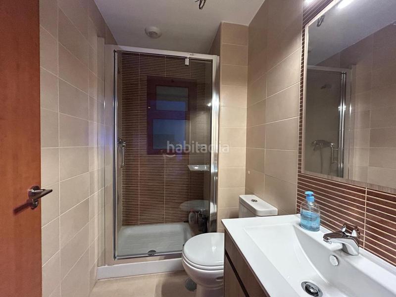 Foto 680c3911-6c23-4aea-be09-6cdc2a38e950. Piso en Entrenúcleos Dos Hermanas