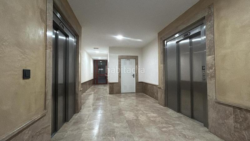 Foto e1f9e847-b670-49ba-b2c0-794b10bc2325. Piso en Entrenúcleos Dos Hermanas