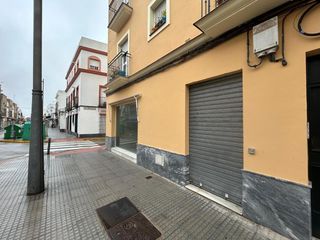 Locale commerciale in Centro - Doña Mercedes