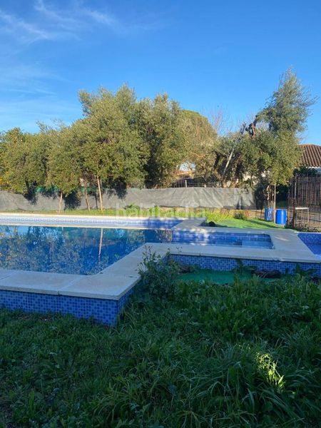 Foto ddd24cd3-8a10-48bb-b860-1792a33f5875. Casa amb piscina a Vista Azul - Consolación Dos Hermanas