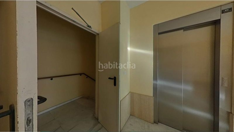 Foto f60d15ae-997d-4d56-a10a-cd232b660ac7. Pis a Urbadiez - Entrepuentes Sevilla