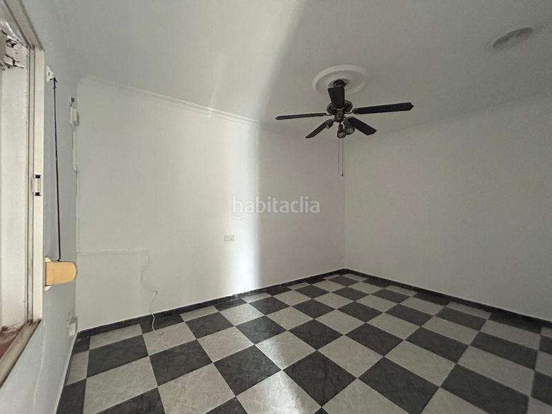 Foto ac392168-4dd9-4377-bf40-2633e9bfafe6. Casa a Centro Utrera