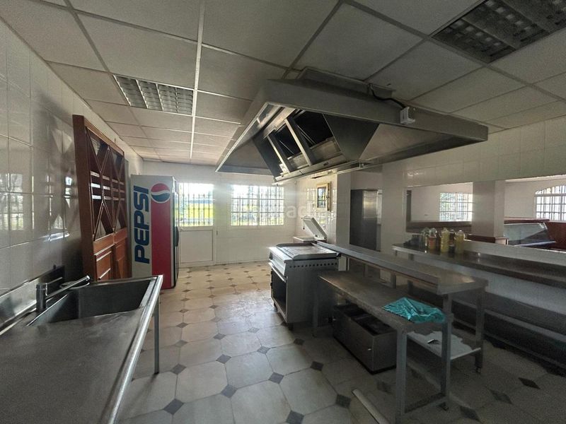 Foto 0c2c8d73-2ac4-4233-a9d5-bd52a158eae4. Casa a La Hacienda - Nueva Andalucía Dos Hermanas