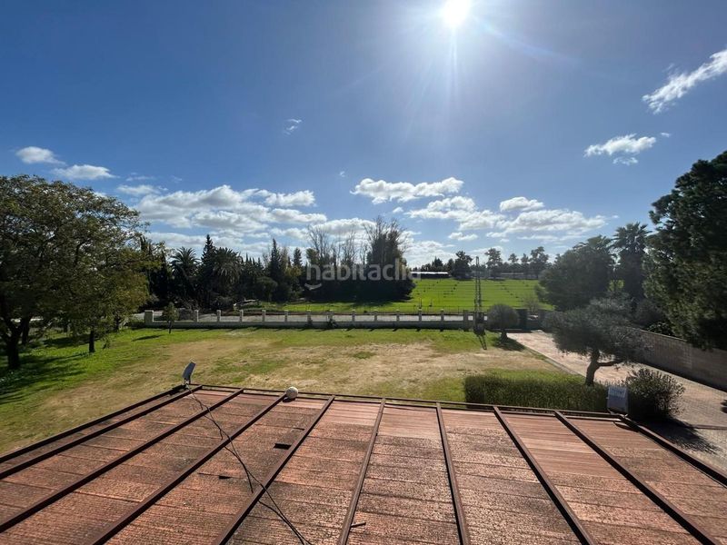 Foto 587d4dcf-f8b8-4ad1-a949-e40fa71fc7dd. Casa a La Hacienda - Nueva Andalucía Dos Hermanas