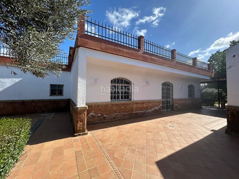 Foto e84f3674-857d-45a7-8380-c27d3b55b552. Casa a La Hacienda - Nueva Andalucía Dos Hermanas