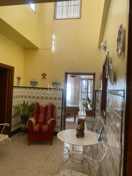 Foto 016f7e3d-4504-4967-8ec8-6b691846e8f5. Casa amb aparcament a Centro - Doña Mercedes Dos Hermanas