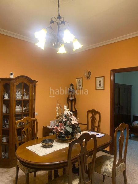 Foto 104542c7-8a89-434a-ae47-224ba01e0c60. Casa amb aparcament a Centro - Doña Mercedes Dos Hermanas