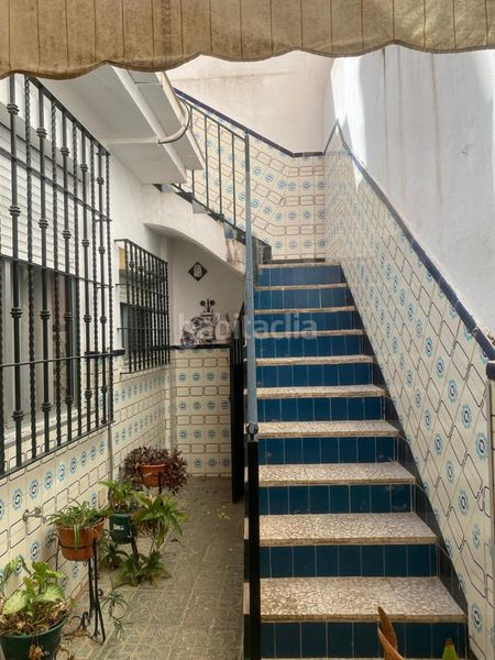 Foto 1fd506c0-fde0-4c59-b934-3f597874a352. Casa amb aparcament a Centro - Doña Mercedes Dos Hermanas
