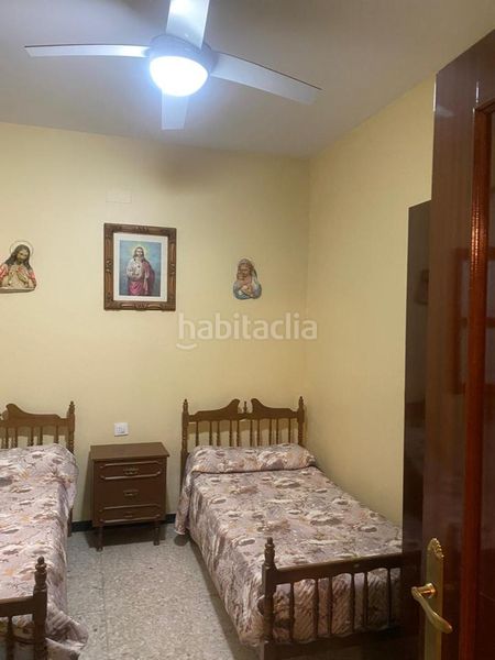 Foto 3469f8a2-1992-4ebd-944e-6ebb3d42119d. Casa amb aparcament a Centro - Doña Mercedes Dos Hermanas