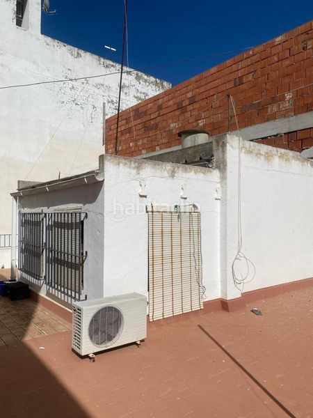 Foto 646e6a98-0182-4c5e-8380-5a8202fb7103. Casa amb aparcament a Centro - Doña Mercedes Dos Hermanas