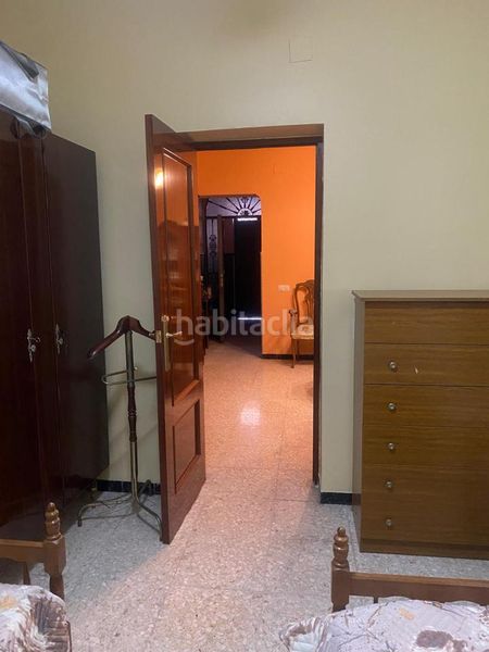 Foto 6dc8940b-d47d-4b91-8546-9f45c1a501db. Casa amb aparcament a Centro - Doña Mercedes Dos Hermanas