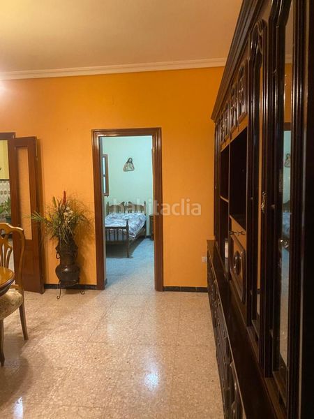 Foto eaff95b7-1ace-4a60-ad1f-edaeefff2922. Casa amb aparcament a Centro - Doña Mercedes Dos Hermanas