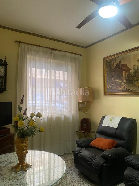 Foto f2234207-dec8-4e74-8e17-9640a14c52cf. Casa amb aparcament a Centro - Doña Mercedes Dos Hermanas