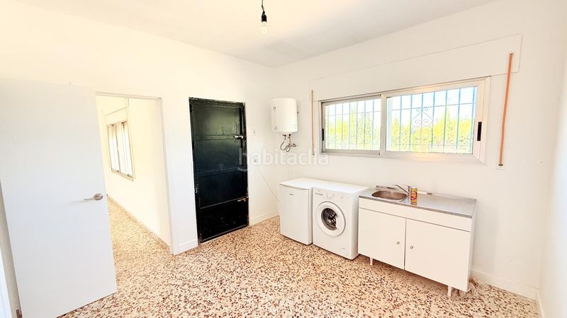 Foto 6648bb97-d937-4058-bc30-f68a60267cff. Casa a Carmona