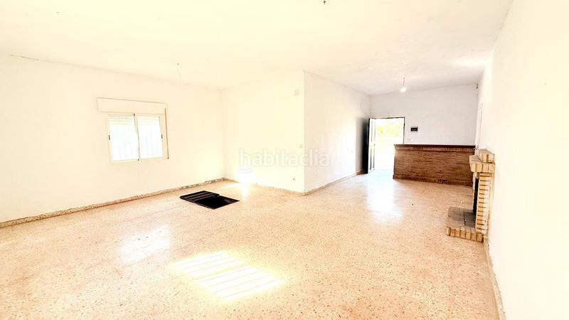 Foto ec4b4b34-bdd4-4fad-8f06-a7a3b96d59f9. Casa a Carmona
