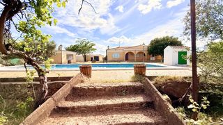 Haus in Carmona
